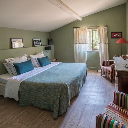 Bed and Breakfast Domaine De Fontbelle à Graveson Extérieur photo
