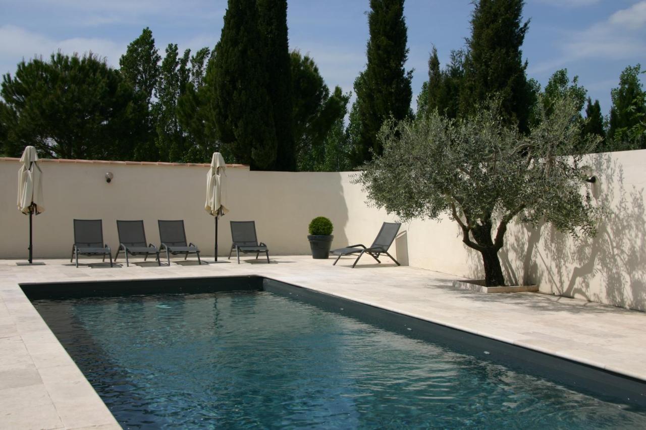 Bed and Breakfast Domaine De Fontbelle à Graveson Extérieur photo
