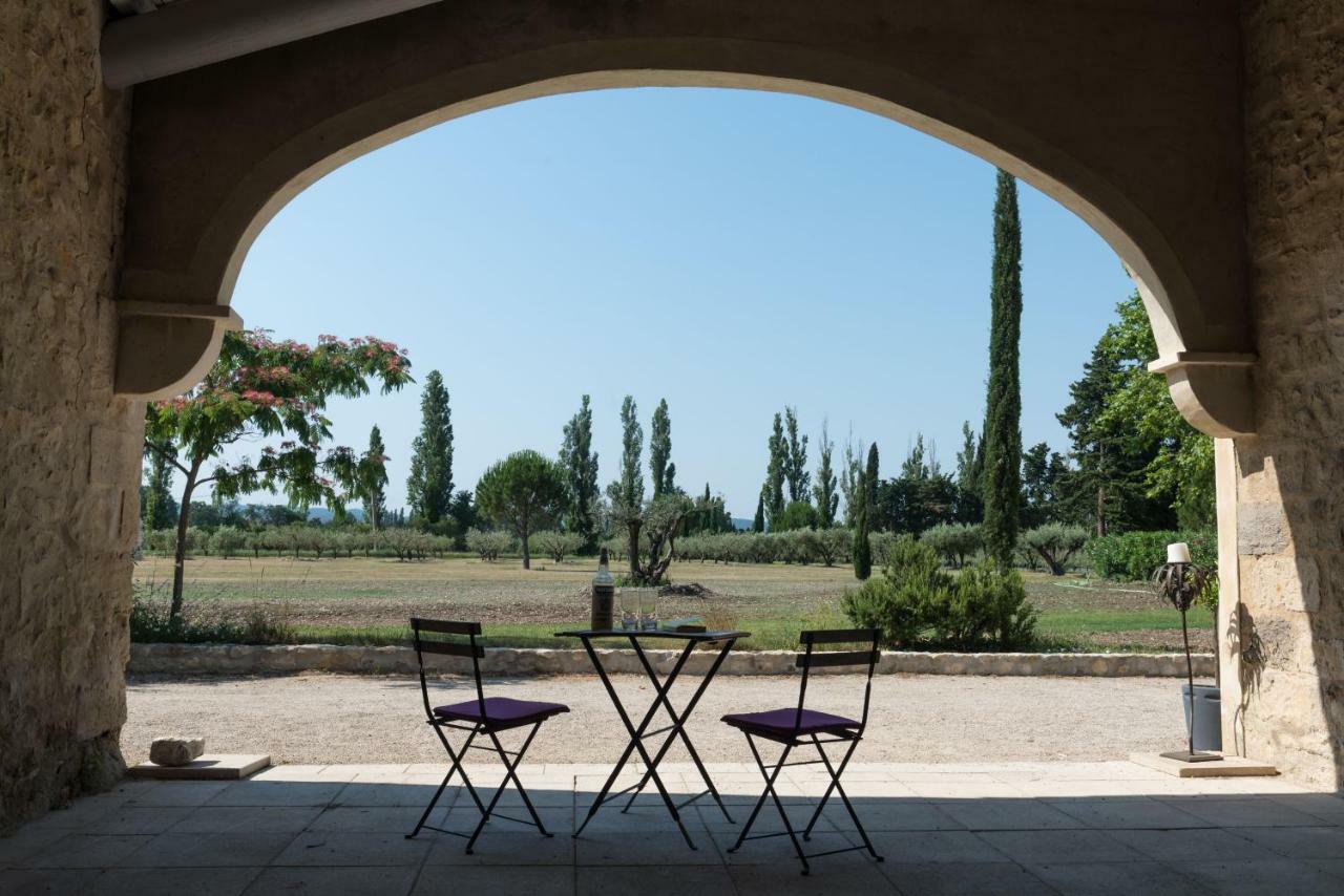 Bed and Breakfast Domaine De Fontbelle à Graveson Extérieur photo